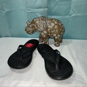 Puma waterproof flip flops